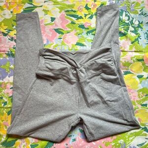 PINK Victoria's Secret Twist-Front Leggings